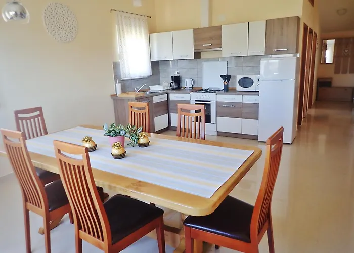 Appartement Mariva Starigrad Paklenica