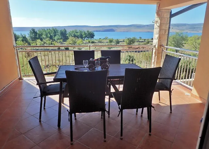 Mariva * Starigrad Paklenica