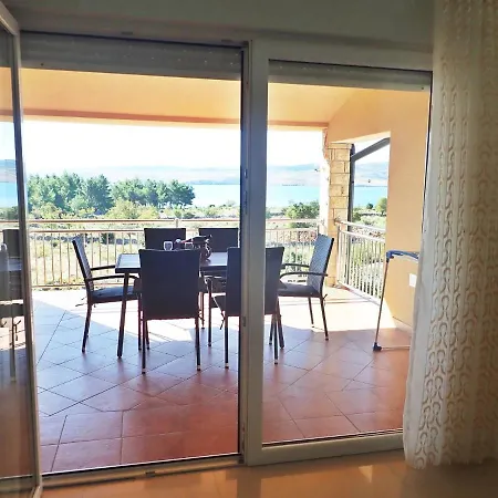 Mariva Apartment Starigrad Paklenica